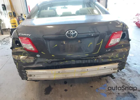 2011 Toyota Camry Le z USA, uszkodzony, nr VIN 4T1BF3EK5BU649996